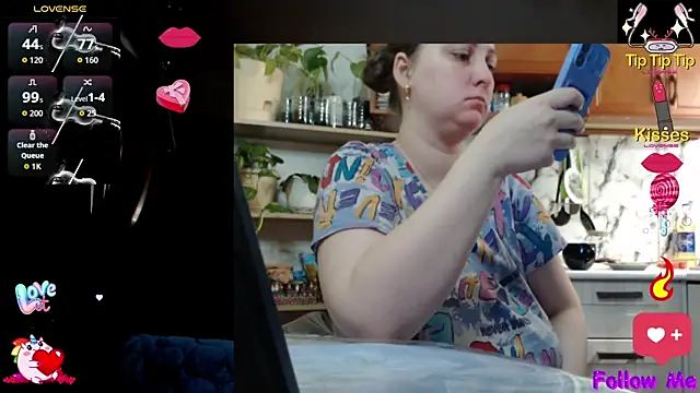 Sakura Green online show from 19, 12, 2025