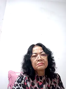 Snapshot of Hotestlove chatting on 1, 3, 2025 Hotestlove online show from 1, 3, 2025