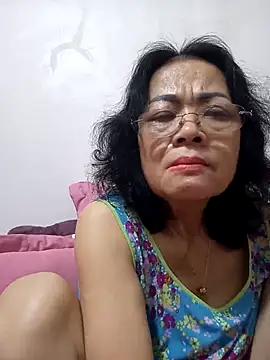 Snapshot of Hotestlove chatting on 2, 3, 2025 Hotestlove online show from 2, 3, 2025