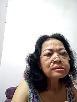 Snapshot of Hotestlove chatting on 2, 3, 2025 Hotestlove online show from 2, 3, 2025