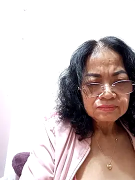 Snapshot of Hotestlove chatting on 11, 3, 2025 Hotestlove online show from 11, 3, 2025