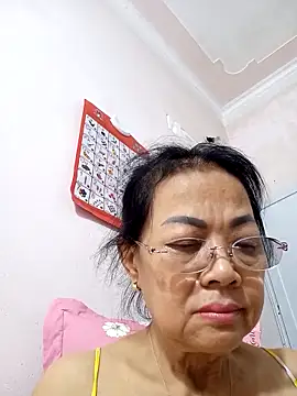 Snapshot of Hotestlove chatting on 11, 9, 2025 Hotestlove online show from 11, 9, 2025