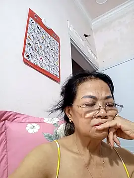 Snapshot of Hotestlove chatting on 12, 9, 2025 Hotestlove online show from 12, 9, 2025