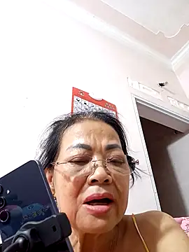 Snapshot of Hotestlove chatting on 24, 9, 2025 Hotestlove online show from 24, 9, 2025