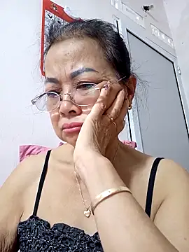 Snapshot of Hotestlove chatting on 15, 10, 2025 Hotestlove online show from 15, 10, 2025