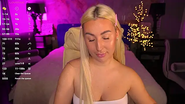 LiaBrazzerr online show from 10, 4, 2026