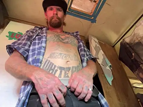 Crackkers online show from 25, 4, 2026