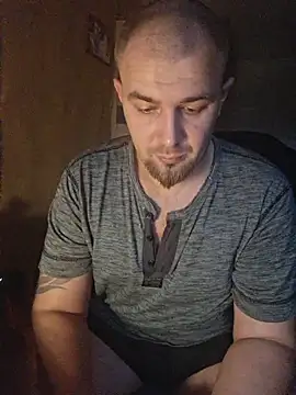 Foxyshaved online show from 6, 10, 2025