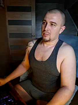 Foxyshaved online show from 16, 4, 2026