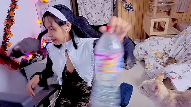 Kana G online show from 31, 10, 2025