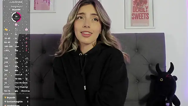 Snapshot of IsadoraGalle_ chatting on 17, 2, 2026 IsadoraGalle online show from 17, 2, 2026