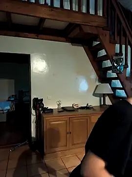 Snapshot of emma4xxx chatting on 12, 1, 2025 emma4xxx online show from 12, 1, 2025