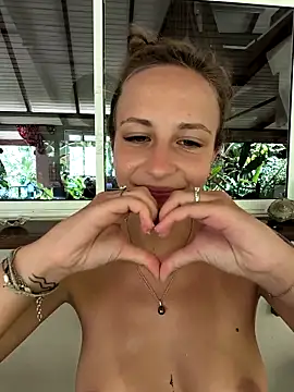 Snapshot of emma4xxx chatting on 27, 2, 2025 emma4xxx online show from 27, 2, 2025