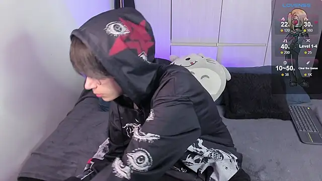 Aventure Twinks online show from 4, 1, 2025