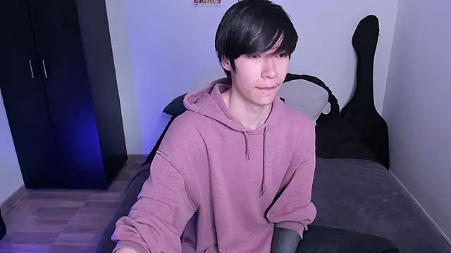 Aventure Twinks online show from 13, 2, 2025