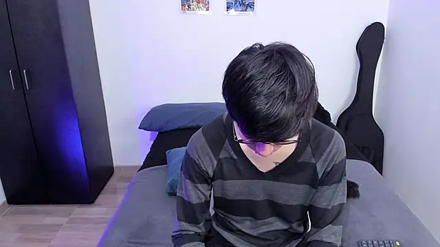 Aventure Twinks online show from 4, 3, 2025