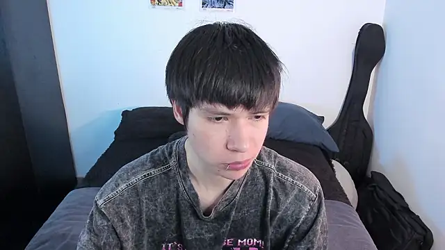 Aventure Twinks online show from 22, 2, 2026