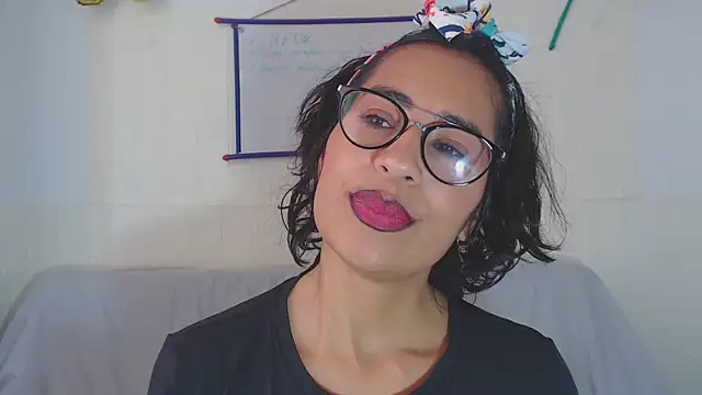 fantasty nylon online show from 11, 9, 2025