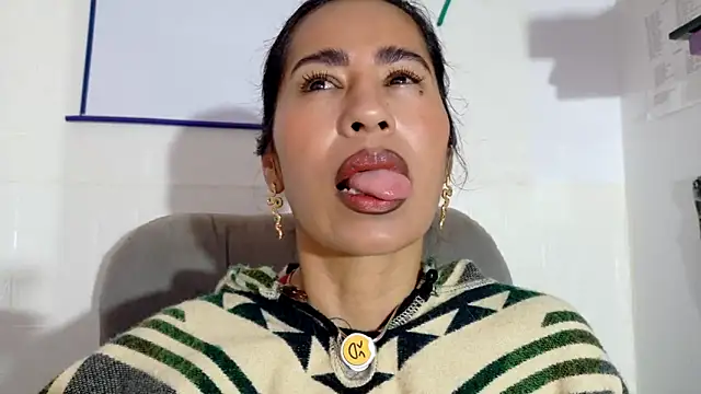 fantasty nylon online show from 13, 11, 2025