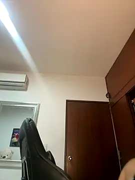 Snapshot of ZarahEvans chatting on 30, 10, 2025 ZarahEvans online show from 30, 10, 2025