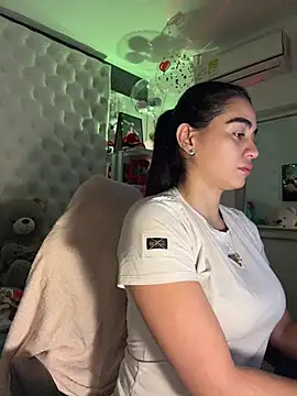 ZarahEvans online show from 27, 3, 2026