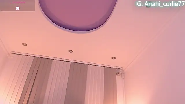 Snapshot of anahi_curlie1 chatting on 21, 3, 2025 anahi curlie1 online show from 21, 3, 2025