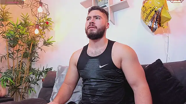 SebastianVilla  online show from 14, 4, 2026