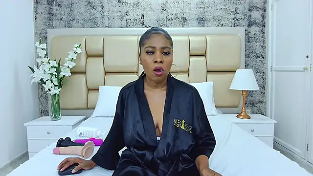 AlisonTravis online show from 8, 1, 2025