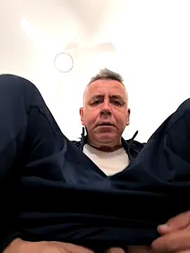 parejamlga58 online show from 9, 3, 2026