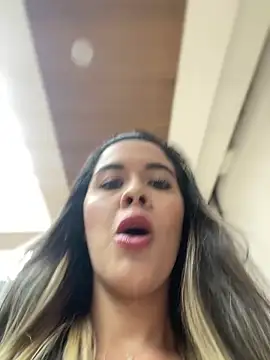 Emilia Bakerr online show from 5, 3, 2025