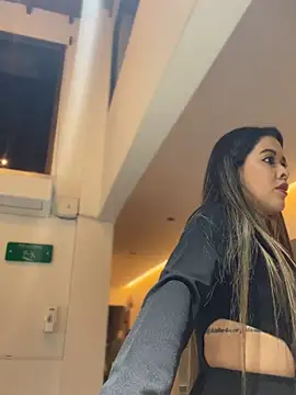 Emilia Bakerr online show from 16, 3, 2025