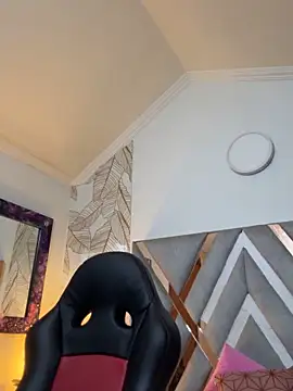 Hannagarces online show from 24, 3, 2026