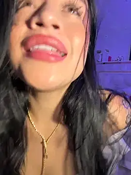 lucianaroy online show from 5, 4, 2026