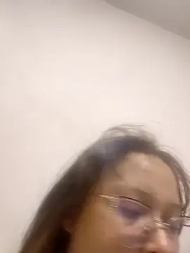 lucyy06 online show from 12, 7, 2026