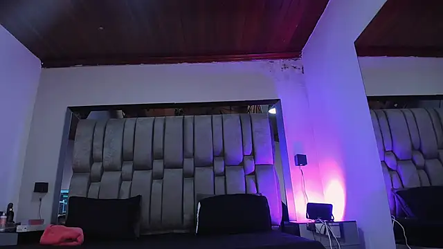 NikkySmiith online show from 8, 5, 2026