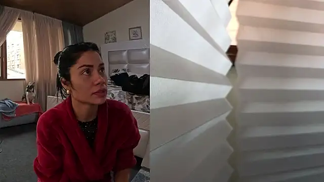 Snapshot of Alondra_fetish chatting on 6, 1, 2025 Alondra fetish online show from 6, 1, 2025