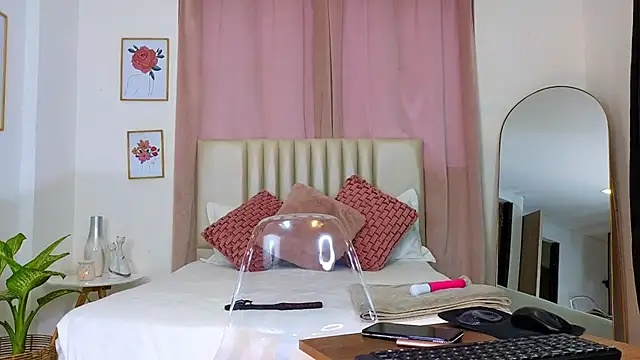 KristennBlue online show from 27, 12, 2024