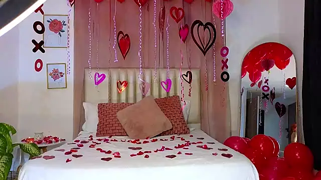 KristennBlue online show from 15, 2, 2025