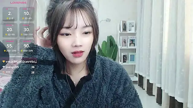 Jenny-Z online show from 5, 3, 2025