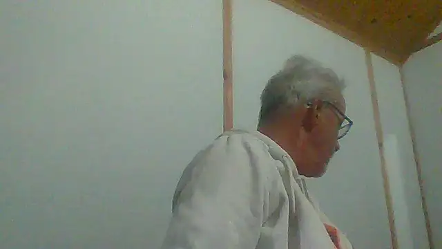 Snapshot of tuggy59 chatting on 30, 9, 2025 tuggy59 online show from 30, 9, 2025