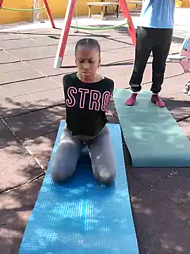 Jeniffer Jarvis online show from 30, 1, 2025