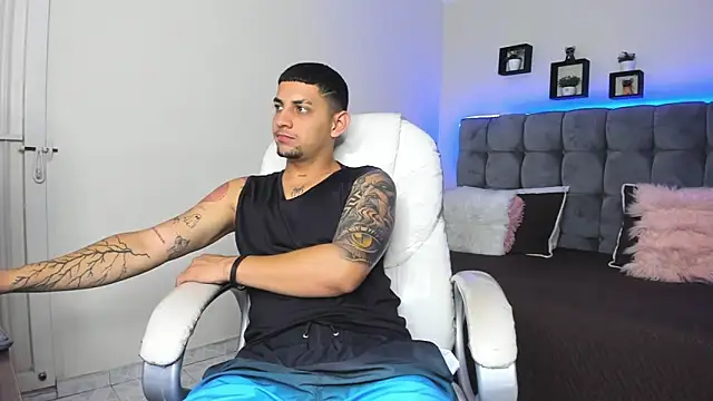 Alex cute77 online show from 7, 2, 2025