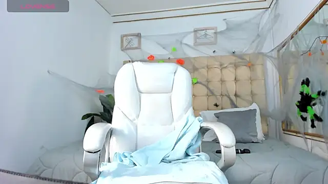 Alex cute77 online show from 3, 11, 2025