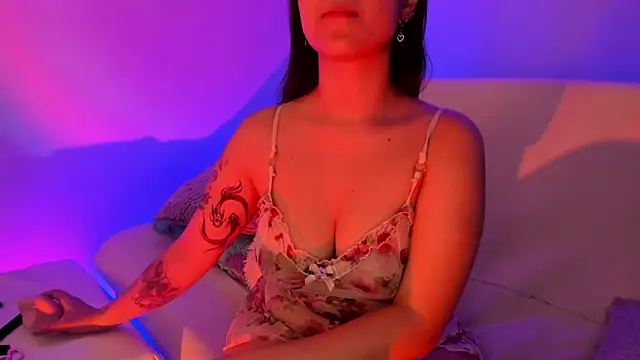 Gloomydoll online show from 18, 2, 2025