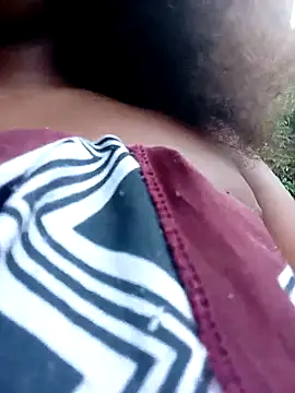 Real1SweetQueen online show from 28, 2, 2025