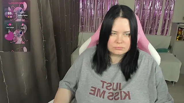 Akemi BBW online show from 13, 5, 2026