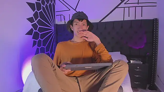 DereckCooperr online show from 12, 2, 2025