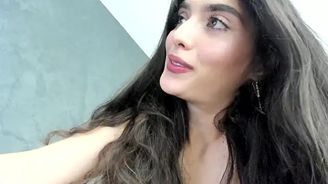 PortraitMarie online show from 4, 12, 2024