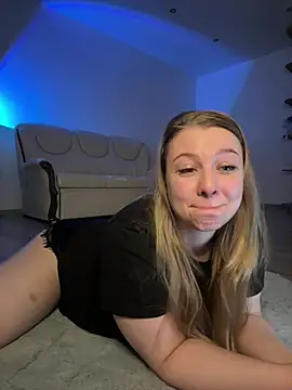 Snapshot of freiiaflower chatting on 12, 4, 2026 freiiaflower online show from 12, 4, 2026