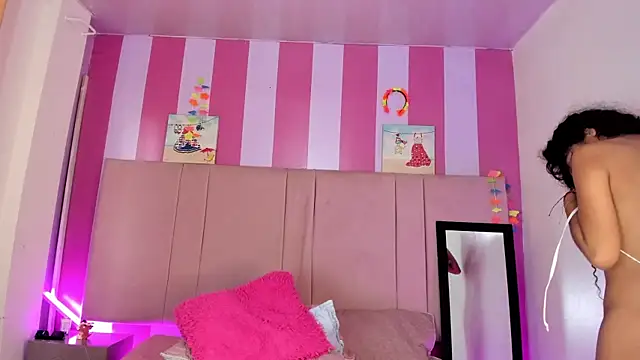 Winnifer Gonzal online show from 5, 12, 2024